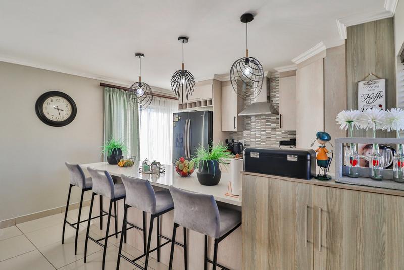 4 Bedroom Property for Sale in Island View Western Cape
